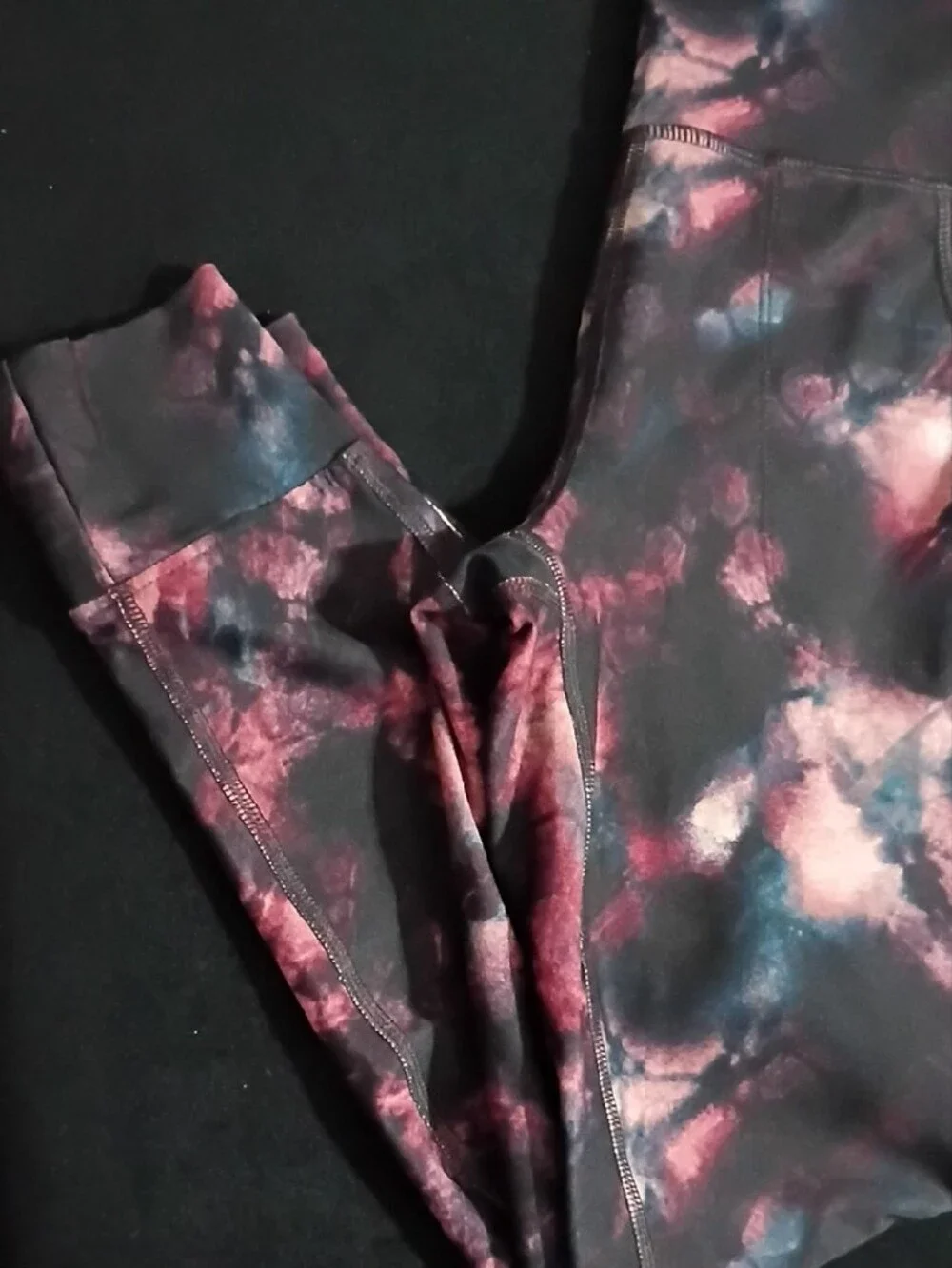 Old Navy Girls Tie-Dye Leggings in Pink, Blue & Black